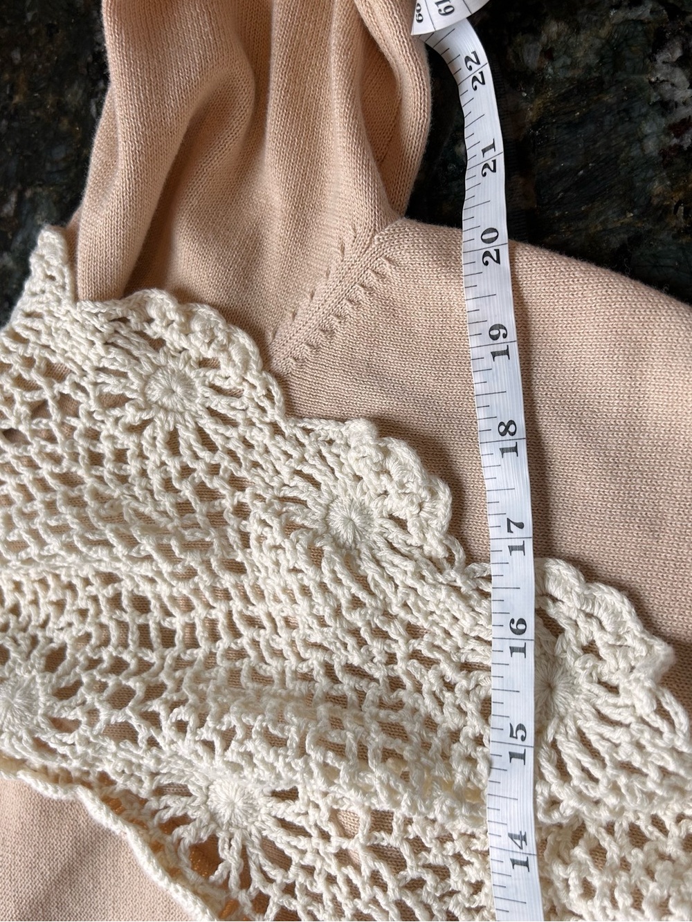 Country Door Crocheted collar cardigan. Grandma core. Librarian core. Cropped. - Picture 5 of 6